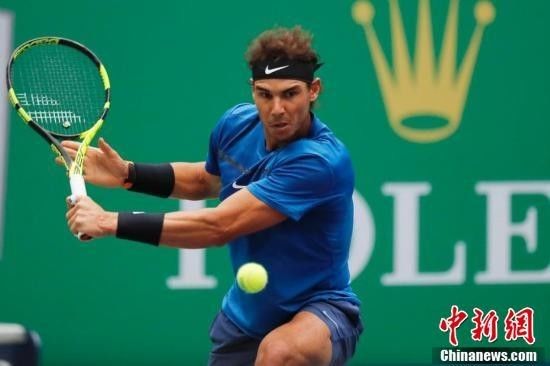 在对方后卫 在对方后卫