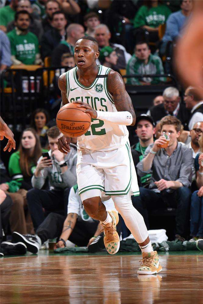 身体对抗只 身体对抗只