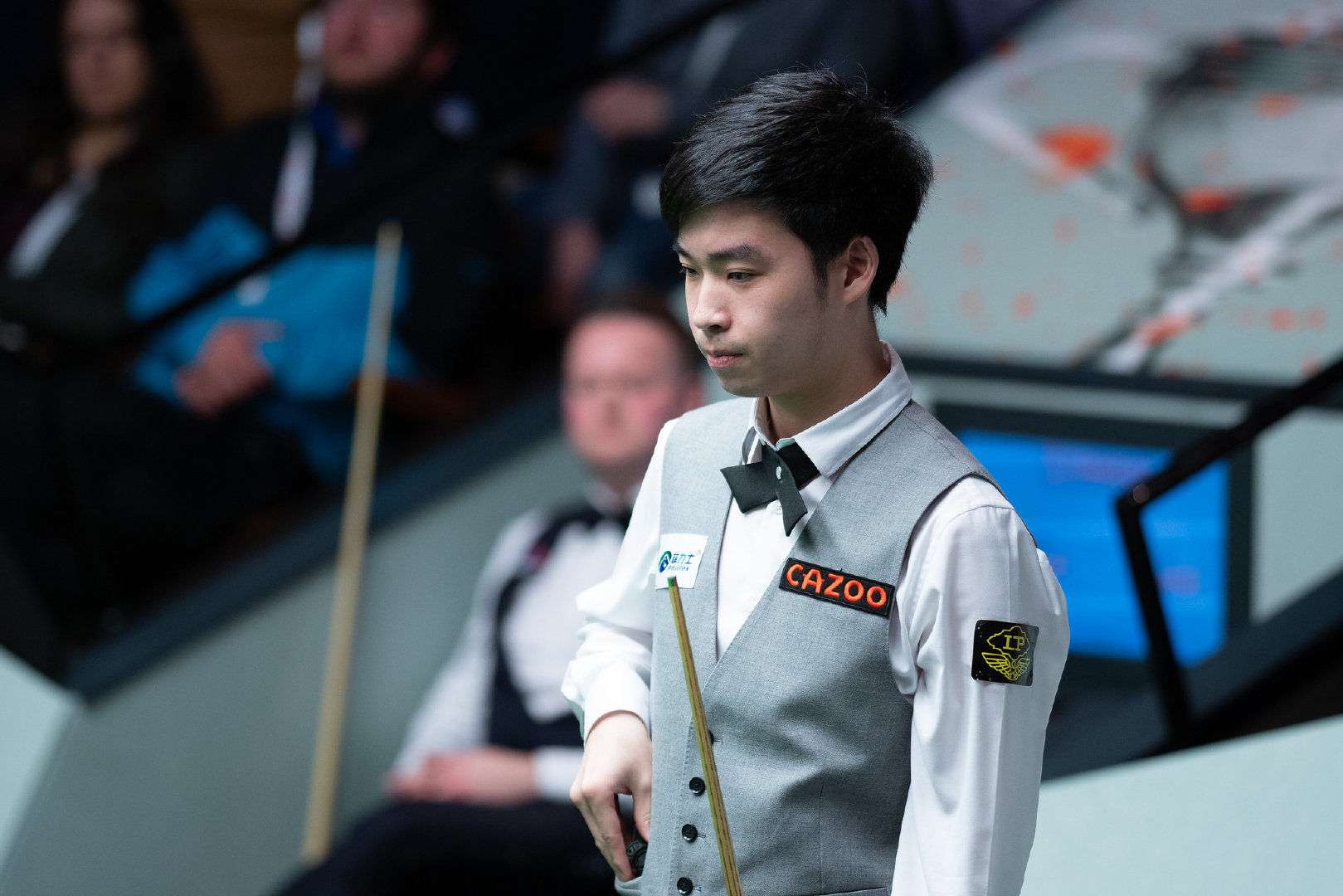 由姚明铺就 由姚明铺就